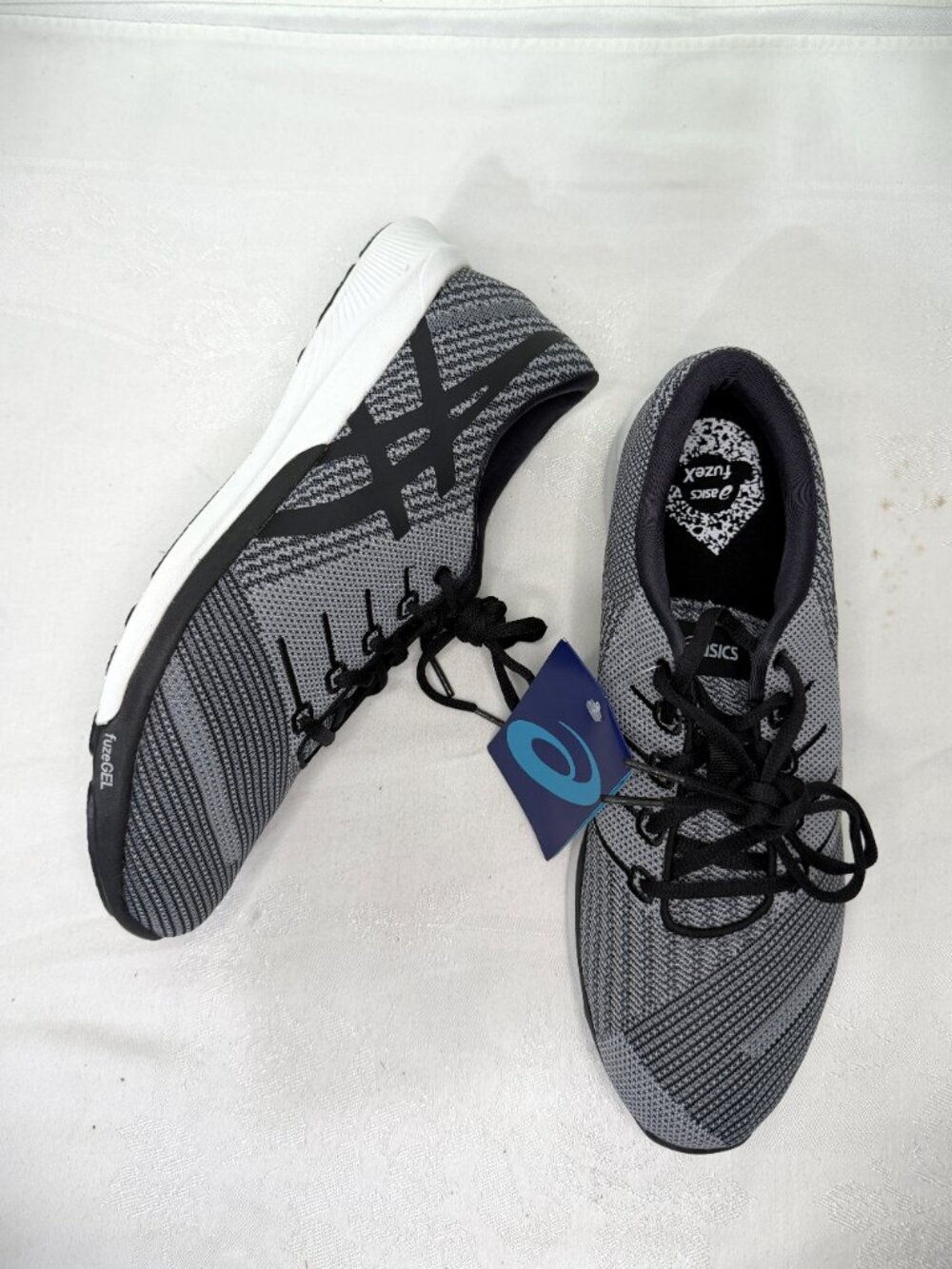 ASICS FuzeX Knit Running Shoe Carbon/Black/White Men's Size 10  New in Box
